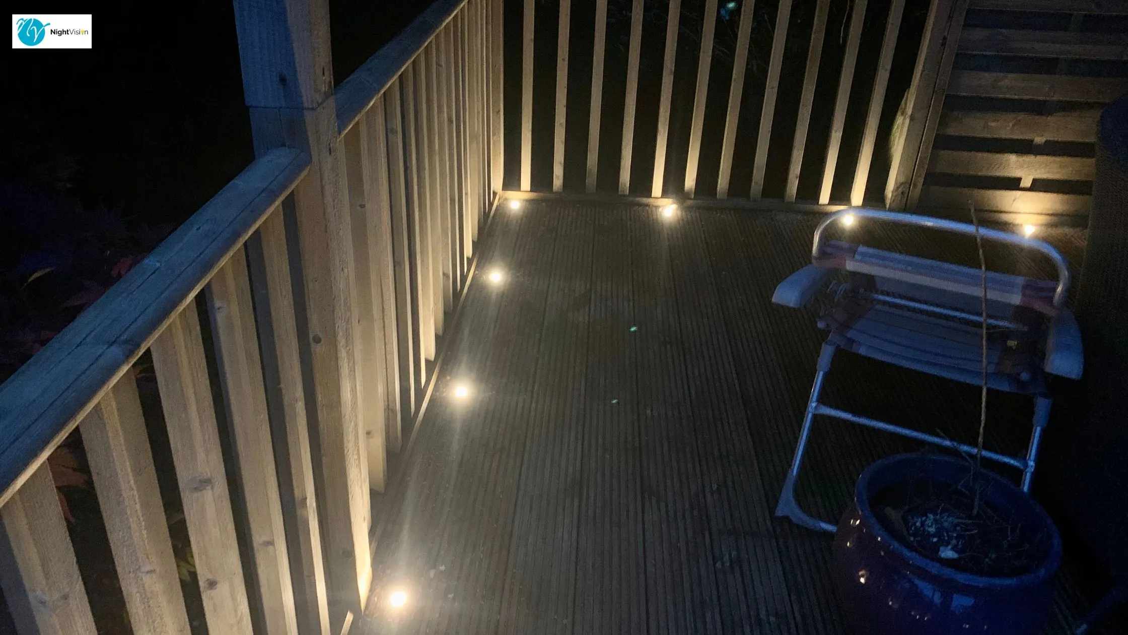 Deck Lighting for your Outdoor Space: How to find the Best Lighting for Aluminium Railing