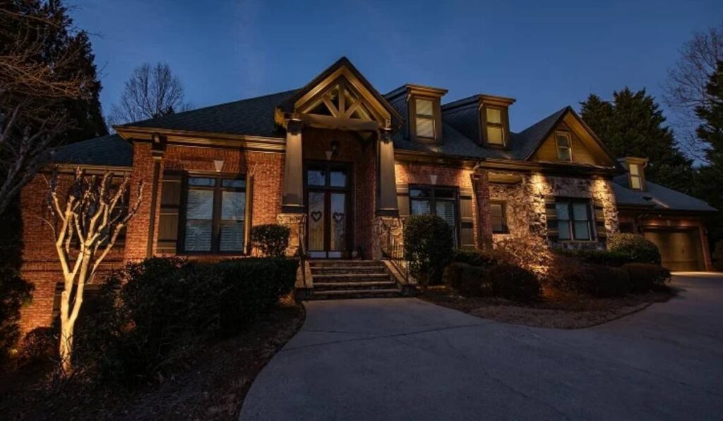 Home Exterior Lighting Services