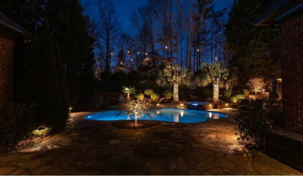 Residential Landscape Lighting Experts