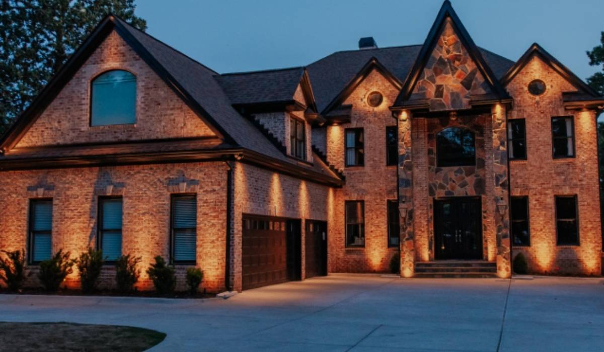 Transform Your Home with Custom Residential Outdoor Lighting