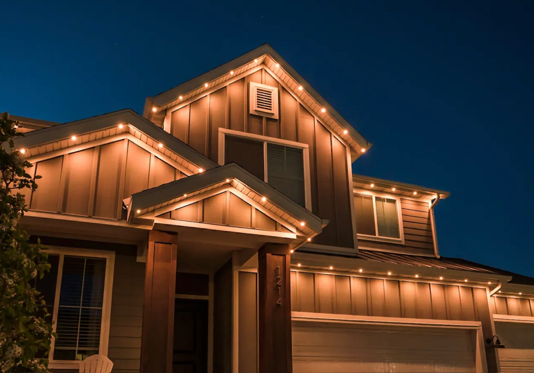 Which Outdoor Lighting Contractor Near Me Offers the Best Warranty and Service?