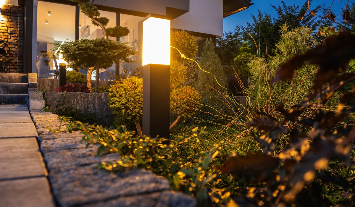 From Blueprint to Brilliance: The Process Behind Custom Residential Outdoor Lighting